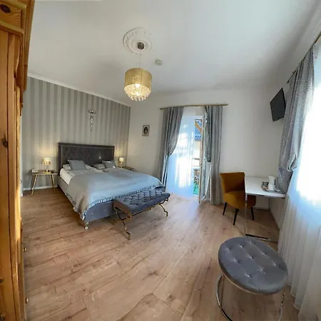 Апартаменты Boutique Haus Sissi *